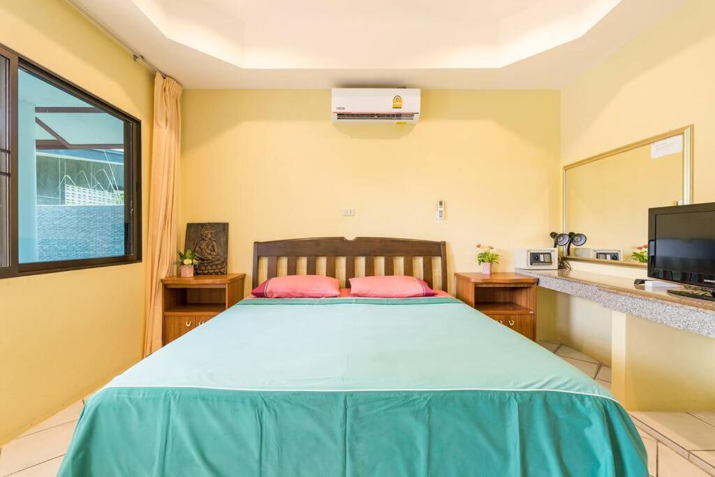 Baan Coconut Villa Bang Tao Beach  Exterior photo